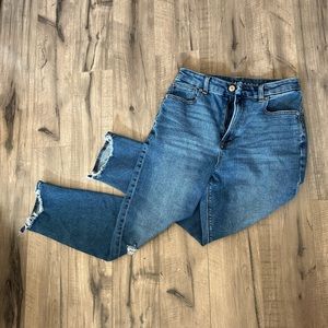 American Eagle High Waisted Stretch Mom Jean